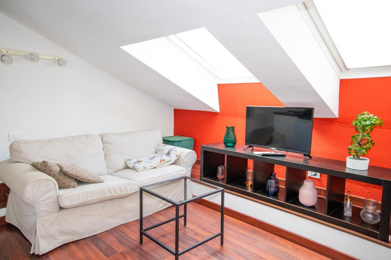 Hosting Dreams Attics - Duomo Διαμέρισμα Μιλάνο Εξωτερικό φωτογραφία